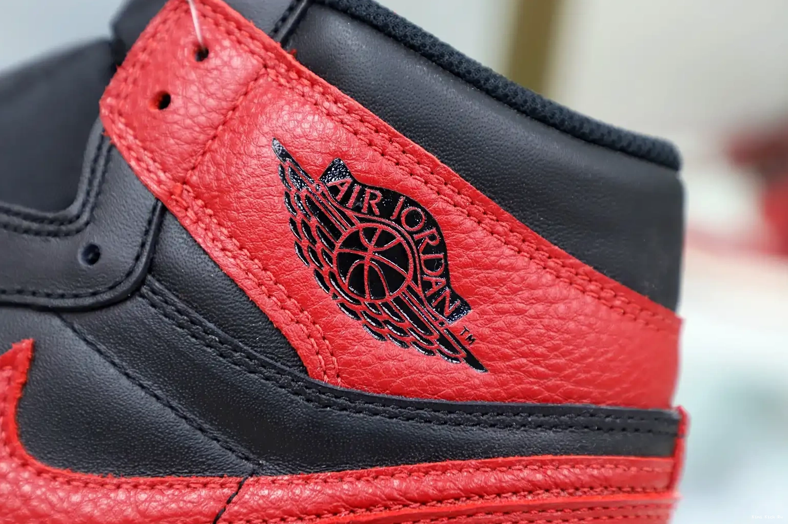 'BRED' OG RETRO AIR JORDAN Kimikick HIGH 1 0710